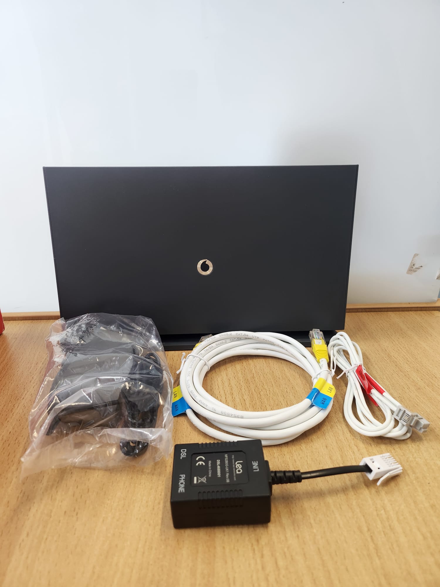 Thg3000 Router Pre-owned Vodafone Vodafone THG3000 Router – Mint Condition Boxed with ...